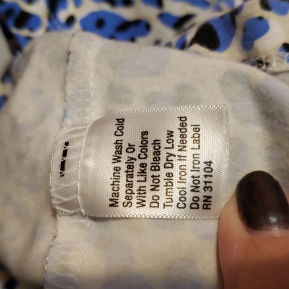 Kim Roger's Lady's Petite Crewneck Shortsleeved Tee Animal Print ♥ - Picture 6 of 6